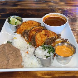 La Toxica Mariscos y Micheladas - Birria tacos