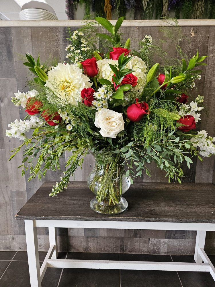 FLORIST AT ADOLFOS CREATION Updated July 2024 608 Photos & 18 Reviews 505 Peters Creek