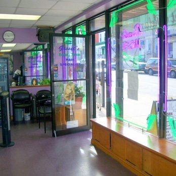 Gissel's Beauty Salon - Blow Dry/Out Services Near Me - Brooklyn, New York Gissel's Beauty Salon - Blow Dry/Out Services Near Me - Brooklyn, New York