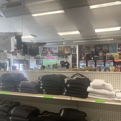 Discount Den - More apparel lots to choose from
