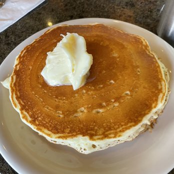 Liliha Bakery - Pancakes - Bakeries Near Me - Honolulu, Hawaii
