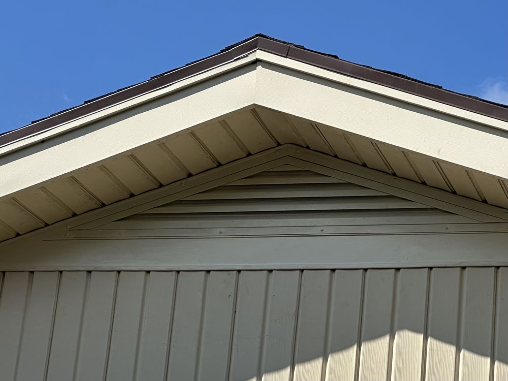 Slide of Aris Roofing and Construction