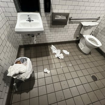 Fire Wings Pinole - Bathroom - Chicken Wings Near Me - Pinole, California Fire Wings Pinole - Bathroom - Chicken Wings Near Me - Pinole, California