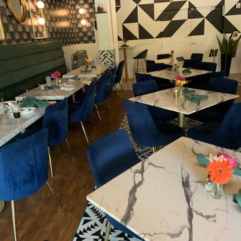 Breakfast At Barneys - Dining area - Breakfast & Brunch Near Me - Atlanta, Georgia