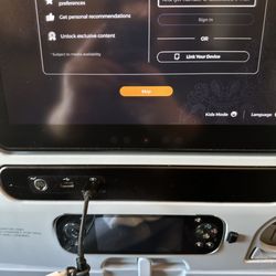 Singapore Airlines - Inflight entertainment screen.