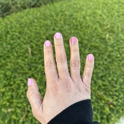 Chloe Nail Spa - Gel Manicure