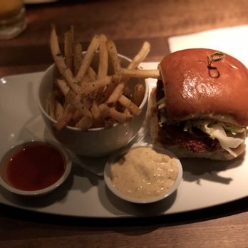 Cactus Club Cafe - Crispy chicken sandwich - Canadian (New) Near Me - Langley, British Columbia Cactus Club Cafe - Crispy chicken sandwich - Canadian (New) Near Me - Langley, British Columbia
