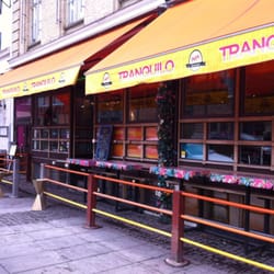 Tranquilo - Entrance and outdoor seating