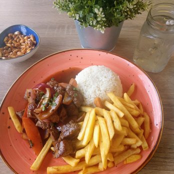 Merkado 31 - Lomo saltado - Peruvian Near Me - Miami, Florida