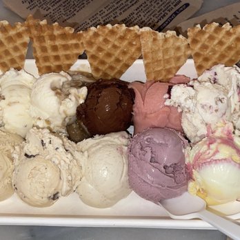 Jeni's Splendid Ice Creams - Ice cream flight - Ice Cream & Frozen Yogurt Near Me - Chagrin Falls, Ohio Jeni's Splendid Ice Creams - Ice cream flight - Ice Cream & Frozen Yogurt Near Me - Chagrin Falls, Ohio