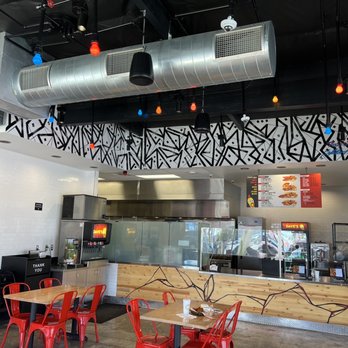 Dave's Hot Chicken - Chicken Shop Near Me - Los Angeles, California