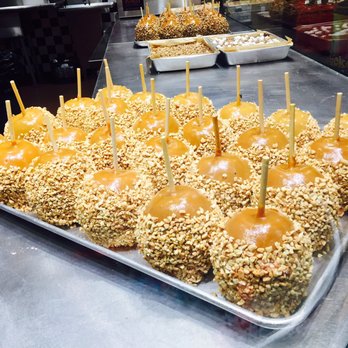 Savannah Candy Kitchen - Candy apple - Candy Stores Near Me - Fort Washington, Maryland