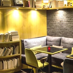 Le 107 - Espace détente et lecture au restaurant Le 107 Neuilly