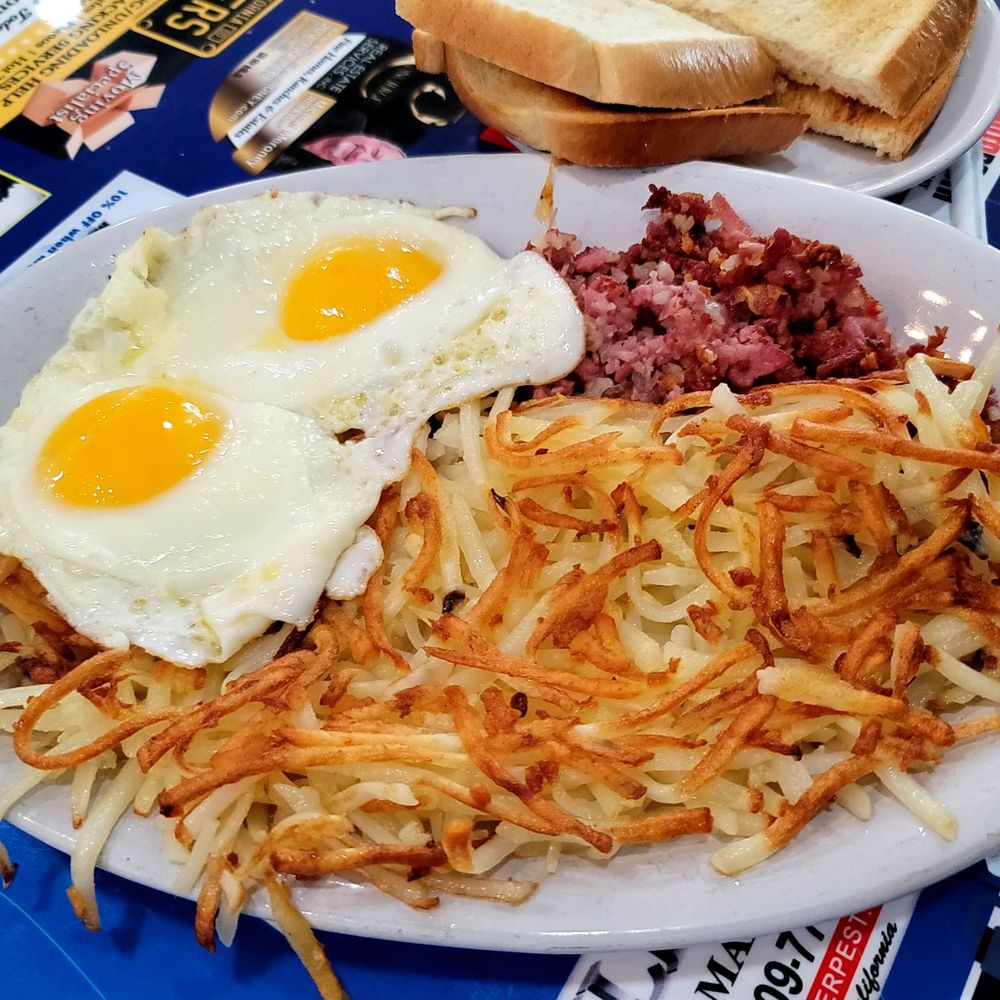 Yosemite Station - Corned beef and eggs - Breakfast & Brunch Near Me - Merced, California Yosemite Station - Corned beef and eggs - Breakfast & Brunch Near Me - Merced, California