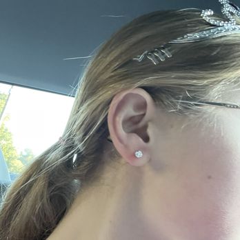 Belleza Lase Ear Piercing Spa - Piercing Near Me - Fairfax, Virginia Belleza Lase Ear Piercing Spa - Piercing Near Me - Fairfax, Virginia