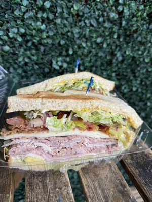 Fatboy's Deli & Spirits by null