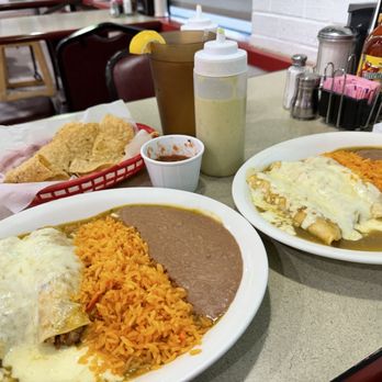 Taqueria Los Altos - Enchiladas Verde - Mexican Near Me - Austin, Texas Taqueria Los Altos - Enchiladas Verde - Mexican Near Me - Austin, Texas