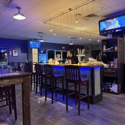 Side Lines Tavern - interior - Burgers Near Me - Epping, New Hampshire