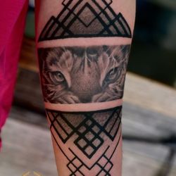 Genesis Custom and Cosmetic Tattoo