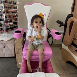 Nails by Salon De Filipina - New kids pedicure