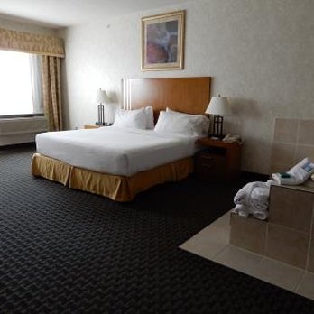 Holiday Inn Express & Suites Lethbridge - Hotels Near Me - Lethbridge, Alberta Holiday Inn Express & Suites Lethbridge - Hotels Near Me - Lethbridge, Alberta