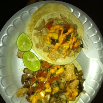 Lounge 3411 - Filipino tacos - Lounges Near Me - Oakland, California
