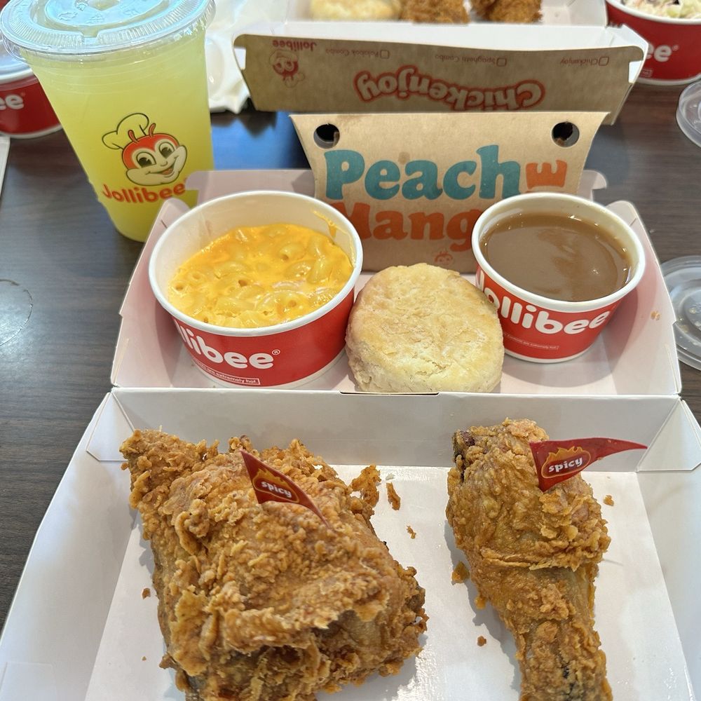 Jollibee - Fried chicken meal combo - Fast Food Near Me - Hayward, California Jollibee - Fried chicken meal combo - Fast Food Near Me - Hayward, California
