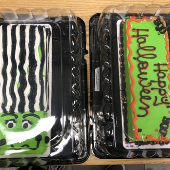 Pick 'n Save - wo cakes in plastic containers - Grocery Near Me - Fitchburg, Wisconsin Pick 'n Save - wo cakes in plastic containers - Grocery Near Me - Fitchburg, Wisconsin