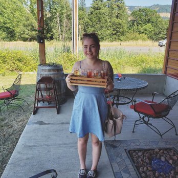 Fox Tail Cider & Distillery - Cideries Near Me - Hood River, Oregon