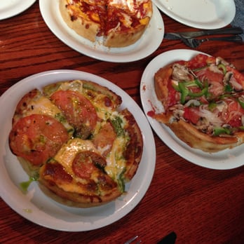 Pizzeria Uno - Pesto, BBQ chicken, and Uno's fully loaded (or something like that!) - Pizza Near Me - Chicago, Illinois Pizzeria Uno - Pesto, BBQ chicken, and Uno's fully loaded (or something like that!) - Pizza Near Me - Chicago, Illinois