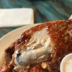Broken Anchor Bar & Grill - Meaty wings