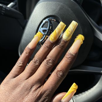 Molo's Nail - Full set with designs - Nail Technicians Near Me - El Monte, California