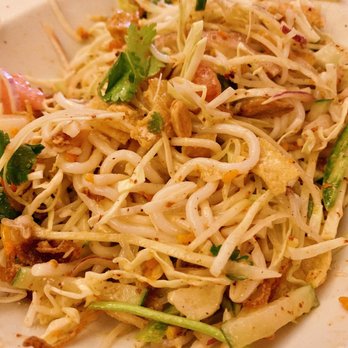 Royal Rangoon - Rangoon rainbow salad - Asian Fusion Near Me - Berkeley, California
