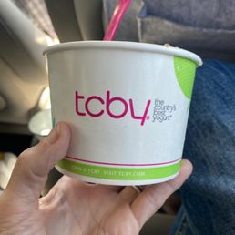 Do blueberry cake batter mix - do it - amazing Tamara is so nice and they're open til 8 Do blueberry cake batter mix - do it - amazing Tamara is so nice and they're open til 8