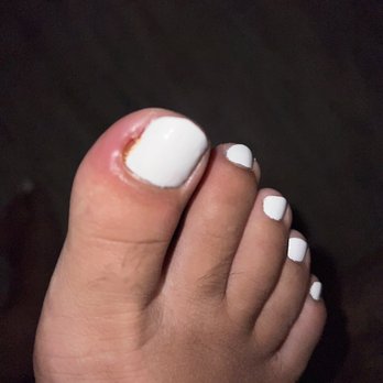 Royal Nails - Day 1 of it hurting - Nail Salons Near Me - Kapolei, Hawaii