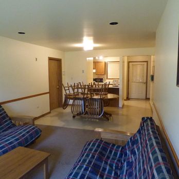 Walcamp - Thiel Retreat Center Walnut common room - Community Service/Non-Profit Near Me - Kingston, Illinois Walcamp - Thiel Retreat Center Walnut common room - Community Service/Non-Profit Near Me - Kingston, Illinois