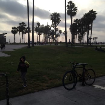 Venice Beach Boardwalk - Just before sunset on a Sunday evening - Beaches Near Me - Venice, California
