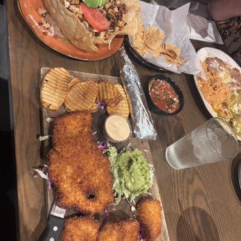 El Zarape Cocina Y Tequila - Zarape Tostada (Chicken), Milanesa de Pollo y Cameron's Fritos, Enchiladas Verdes de Pollo - Mexican Near Me - Cypress, California El Zarape Cocina Y Tequila - Zarape Tostada (Chicken), Milanesa de Pollo y Cameron's Fritos, Enchiladas Verdes de Pollo - Mexican Near Me - Cypress, California