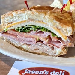 Jason's Deli - Simple, yet satisfying Deli Club. (･‿･) #lunchhour @ Jason's Deli-Southside
