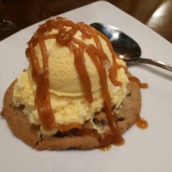 Glen Prairie - Gluten free chocolate chip cookie with vanilla ice cream and salted caramel. - Salad Near Me - Glen Ellyn, Illinois