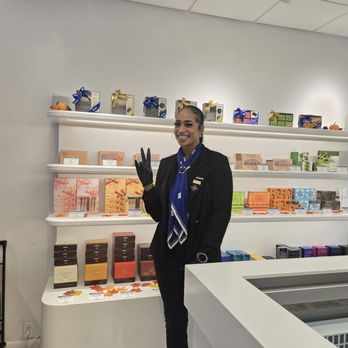 ROYCE Chocolate - Suzanne, store manager and awesome host that is very knowledgeable and welcoming - Chocolatiers & Shops Near Me - Edgewater, New Jersey ROYCE Chocolate - Suzanne, store manager and awesome host that is very knowledgeable and welcoming - Chocolatiers & Shops Near Me - Edgewater, New Jersey