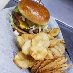 Alehouse Grill