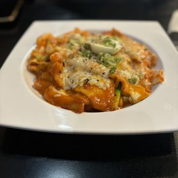 bb.q Chicken - Rose Ddeok-Bokki - Chicken Wings Near Me - Cupertino, California bb.q Chicken - Rose Ddeok-Bokki - Chicken Wings Near Me - Cupertino, California