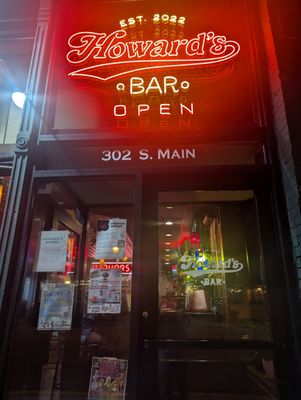 Howard's Bar by null