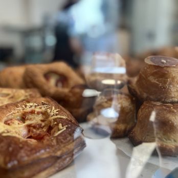 Des Croissants Paris - Bakeries Near Me - Culver City, California Des Croissants Paris - Bakeries Near Me - Culver City, California