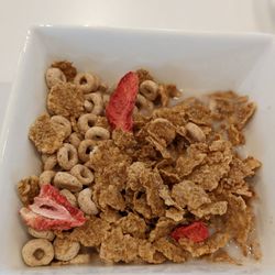 Element West Des Moines - Cheerios and red berries Special K with almond beverage