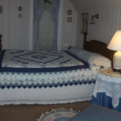 Stafford House Bed & Breakfast - Bedroom in the Hope Suite