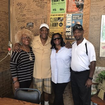 Betty's Place - With family members enjoying a meal after a tour of the BB King Museum - Salad Near Me - Indianola, Mississippi Betty's Place - With family members enjoying a meal after a tour of the BB King Museum - Salad Near Me - Indianola, Mississippi