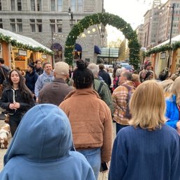 Holiday market crowds Holiday market crowds