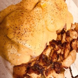 Blanca and Pierre's - My Eggs Benedict, Loved it, it loved me too. Couldn't finish.